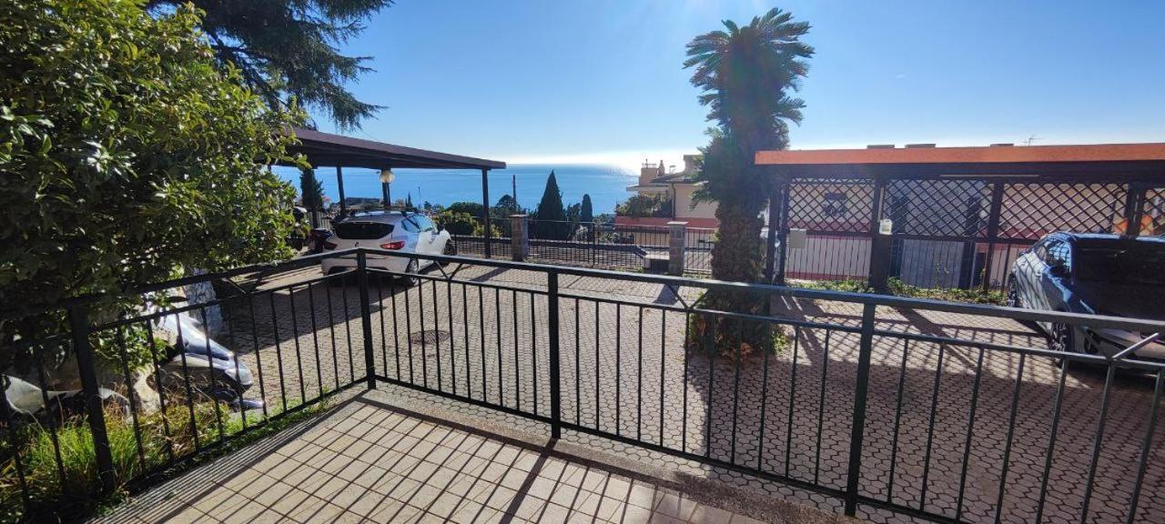 Апартаменти La Panoramica Nervi Генуя Екстер'єр фото